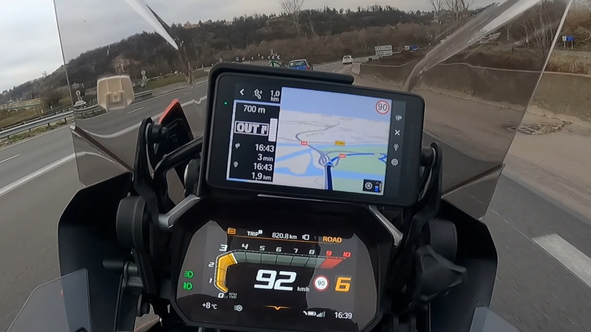 GPS Navigator en action sur route