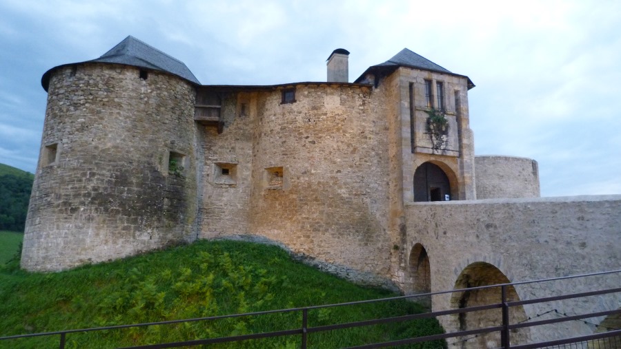 Chateau fort 3 mauleon licharre
