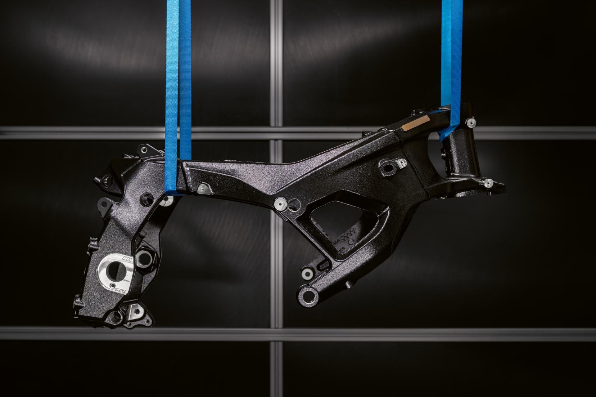 P90661883 lowres bmw motorrad m motor